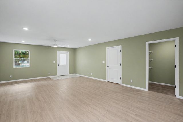 903 N GARTH AVE, Columbia, MO 65203