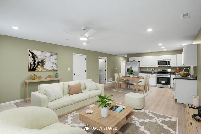 903 N GARTH AVE, Columbia, MO 65203