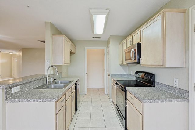 176 Lexington Court, Haslet, TX 76052
