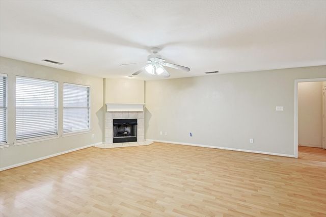 176 Lexington Court, Haslet, TX 76052
