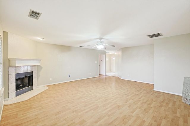 176 Lexington Court, Haslet, TX 76052