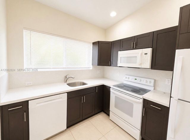 3864 SW 48th Ave 3864, Hollywood, FL 33023