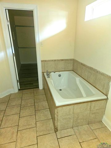 4012 Wesley St., Longview, TX 75605