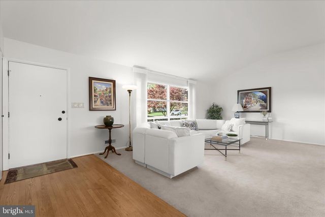 3416 MANOR HILL RD, Pikesville, MD 21208