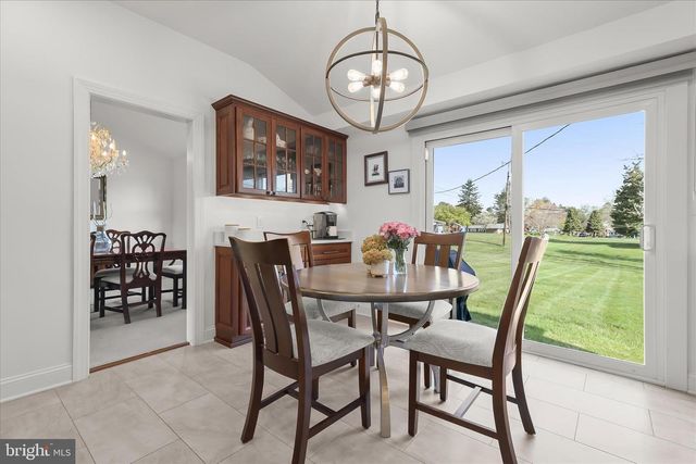 3416 MANOR HILL RD, Pikesville, MD 21208
