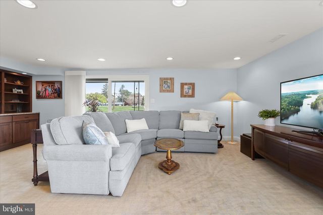 3416 MANOR HILL RD, Pikesville, MD 21208