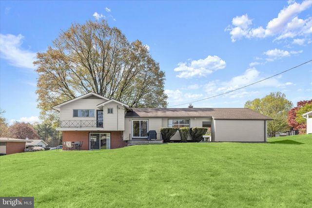 3416 MANOR HILL RD, Pikesville, MD 21208