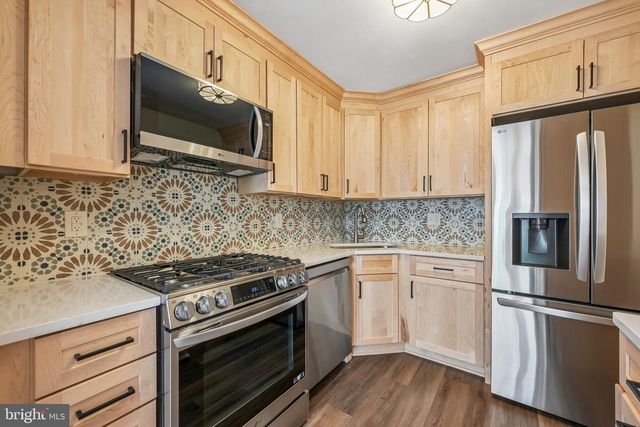 613 STEEPLECHASE CT, Deptford, NJ 08096