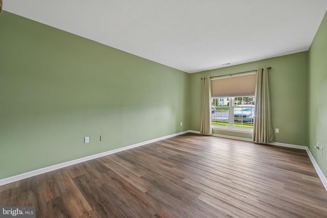 613 STEEPLECHASE CT, Deptford, NJ 08096