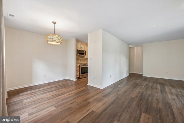 613 STEEPLECHASE CT, Deptford, NJ 08096