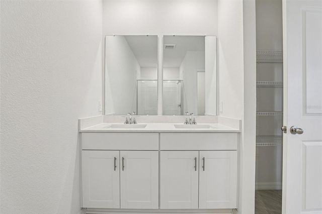 4997 KATRINA DRIVE, Haines City, FL 33844