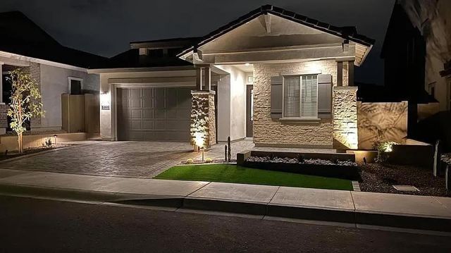 820 E Ashurst Drive, Phoenix, AZ 85048