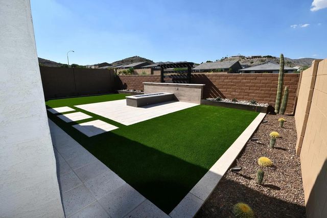 820 E Ashurst Drive, Phoenix, AZ 85048