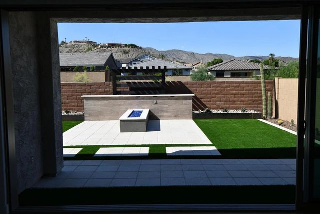 820 E Ashurst Drive, Phoenix, AZ 85048