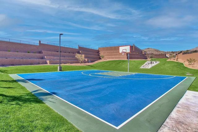 820 E Ashurst Drive, Phoenix, AZ 85048