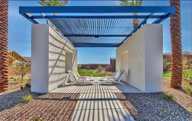 820 E Ashurst Drive, Phoenix, AZ 85048