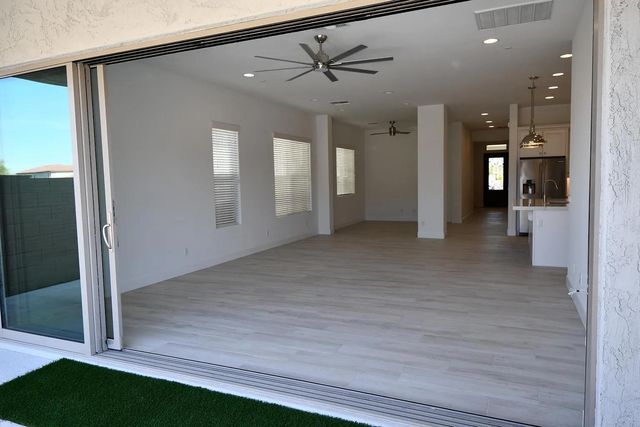 820 E Ashurst Drive, Phoenix, AZ 85048