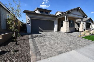 820 E Ashurst Drive, Phoenix, AZ 85048