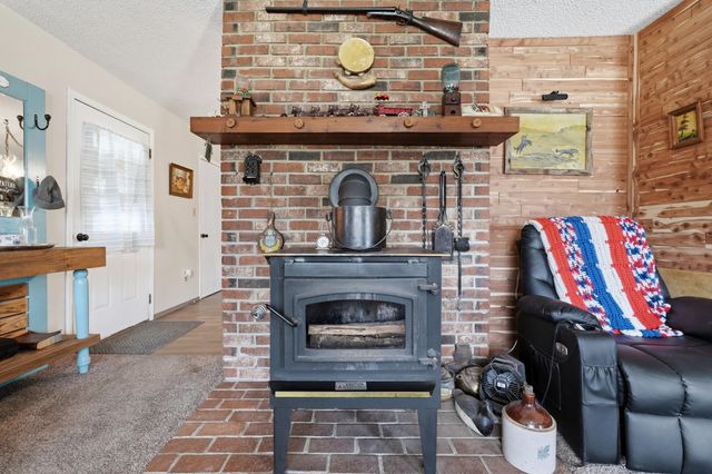 1977 Bear Hollow Road, Pineville, MO 64856