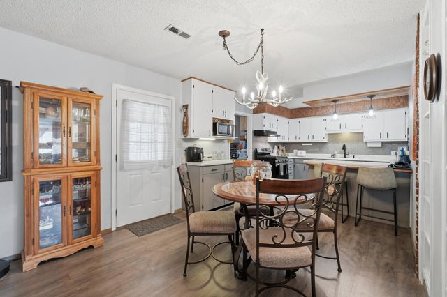 1977 Bear Hollow Road, Pineville, MO 64856