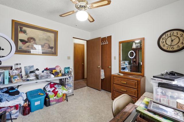 1977 Bear Hollow Road, Pineville, MO 64856