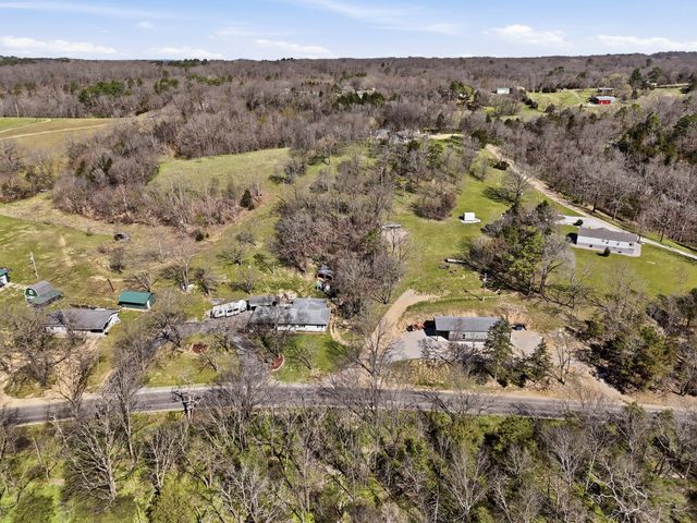 1977 Bear Hollow Road, Pineville, MO 64856