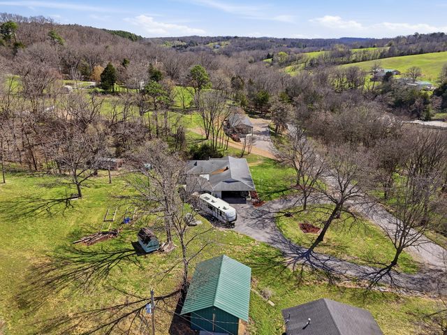 1977 Bear Hollow Road, Pineville, MO 64856