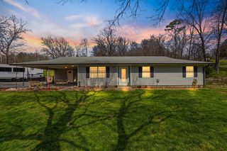 1977 Bear Hollow Road, Pineville, MO 64856
