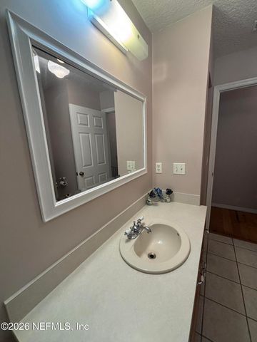25 CURRANT Avenue, Middleburg, FL 32068