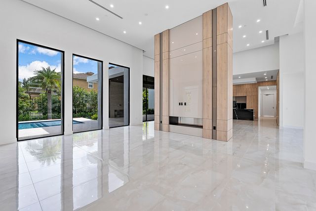 11781 NW 15th Street, Plantation, FL 33323