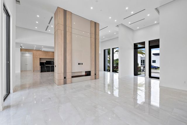 11781 NW 15th Street, Plantation, FL 33323