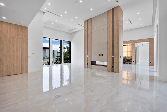 11781 NW 15th Street, Plantation, FL 33323