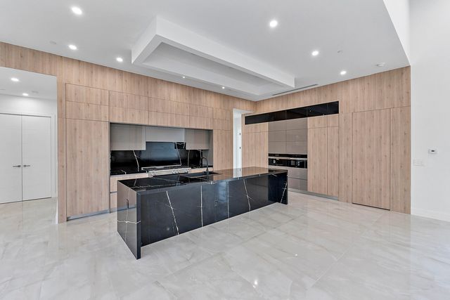 11781 NW 15th Street, Plantation, FL 33323