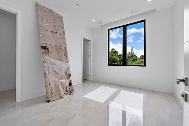 11781 NW 15th Street, Plantation, FL 33323