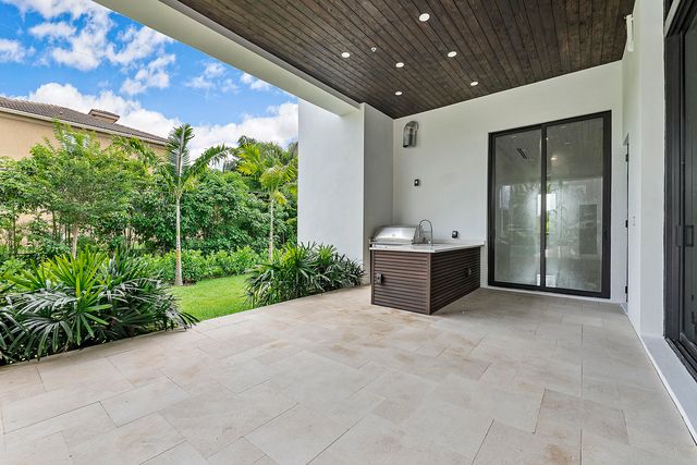 11781 NW 15th Street, Plantation, FL 33323