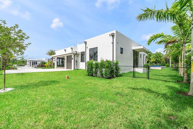 11781 NW 15th Street, Plantation, FL 33323