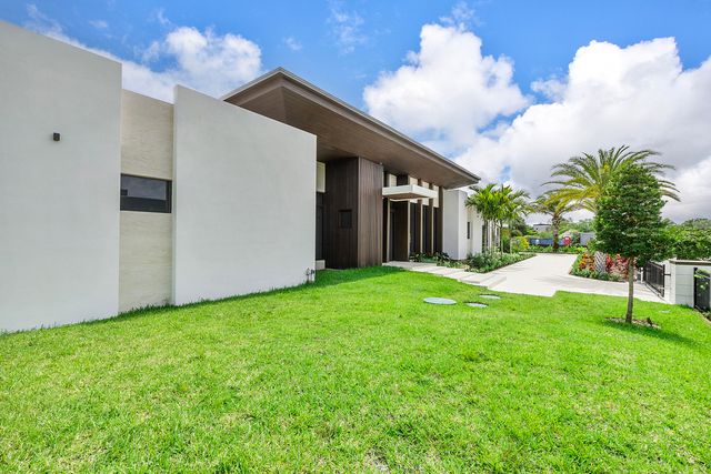 11781 NW 15th Street, Plantation, FL 33323