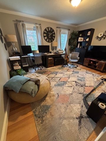 75 Old Oak St, East Bridgewater, MA 02333