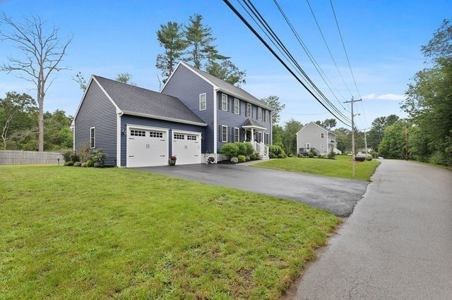 75 Old Oak St, East Bridgewater, MA 02333