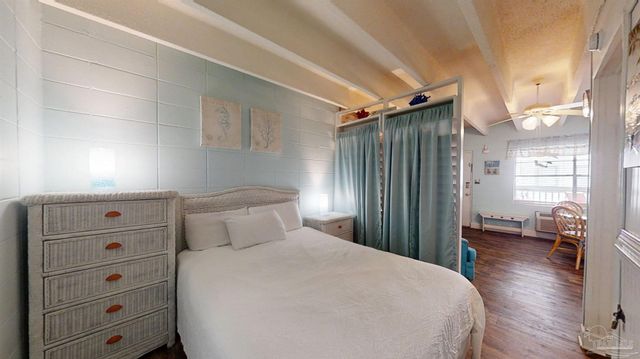 1027 W Beach Blvd 101, Gulf Shores, AL 36542