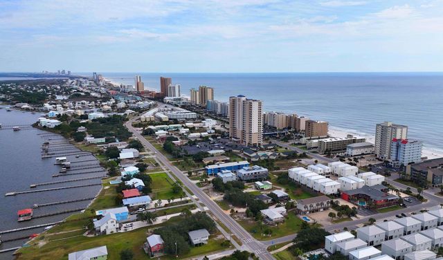 1027 W Beach Blvd 101, Gulf Shores, AL 36542