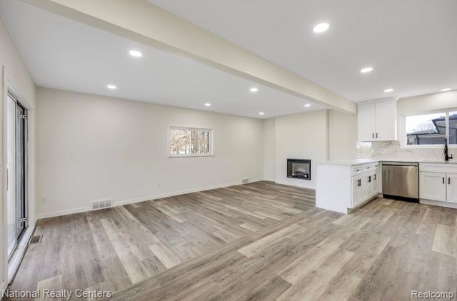 38108 Charwood Drive, Sterling Heights, MI 48312