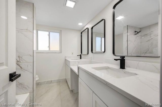38108 Charwood Drive, Sterling Heights, MI 48312