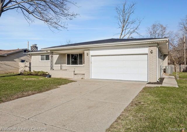38108 Charwood Drive, Sterling Heights, MI 48312