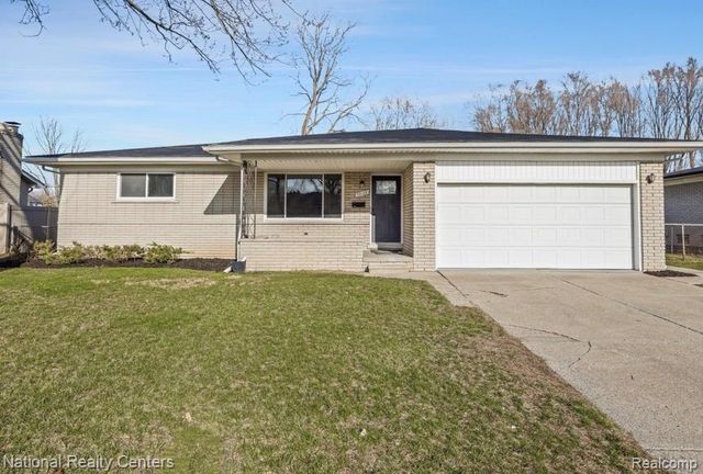 38108 Charwood Drive, Sterling Heights, MI 48312