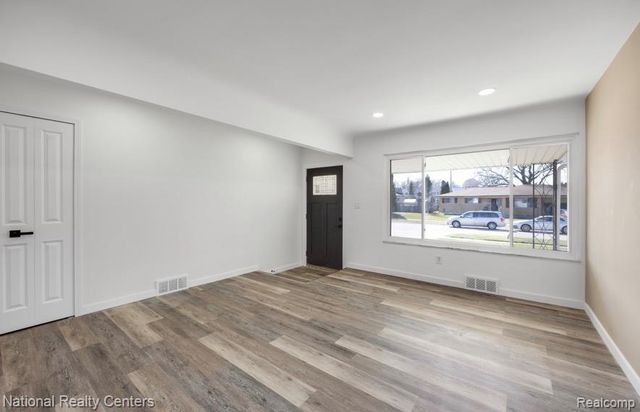 38108 Charwood Drive, Sterling Heights, MI 48312