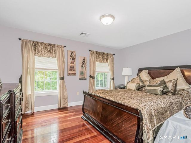 957 Roxbury Road, Southbury, CT 06488