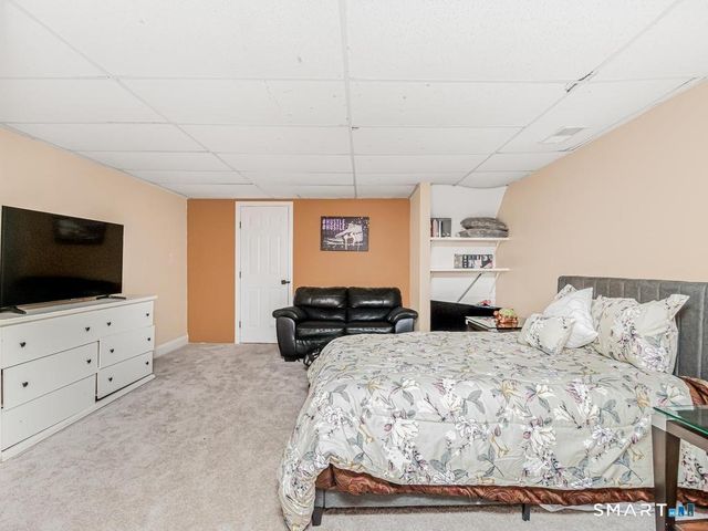 957 Roxbury Road, Southbury, CT 06488