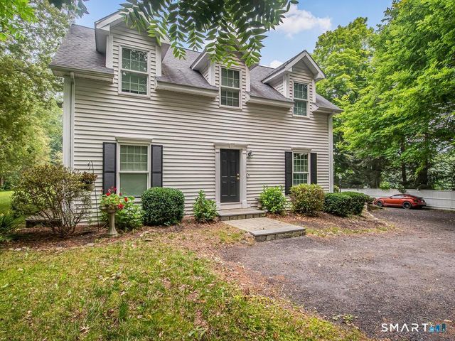 957 Roxbury Road, Southbury, CT 06488