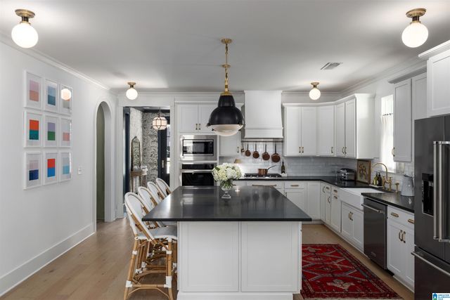 1308 SEVERN WAY, Hoover, AL 35244